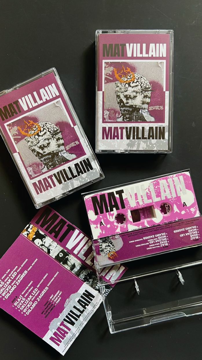 Release photo with the review